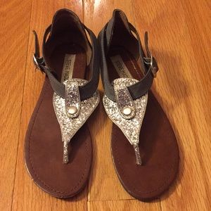🌻Steve Madden Size 3 silver glitter sandals